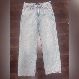 Aeropostale Women's Light Wash low rise Baggy Jeans